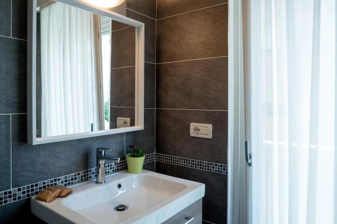 Guest house Ca' Rebeka Venice - Atika & Atif Mestre